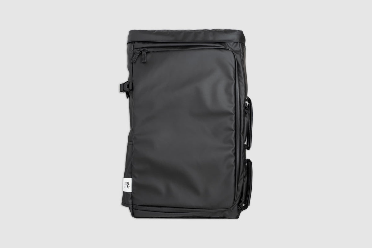 どこへ行くにもこれ一つ。大容量3階建てバックパック「FLOORPACK Cargo」