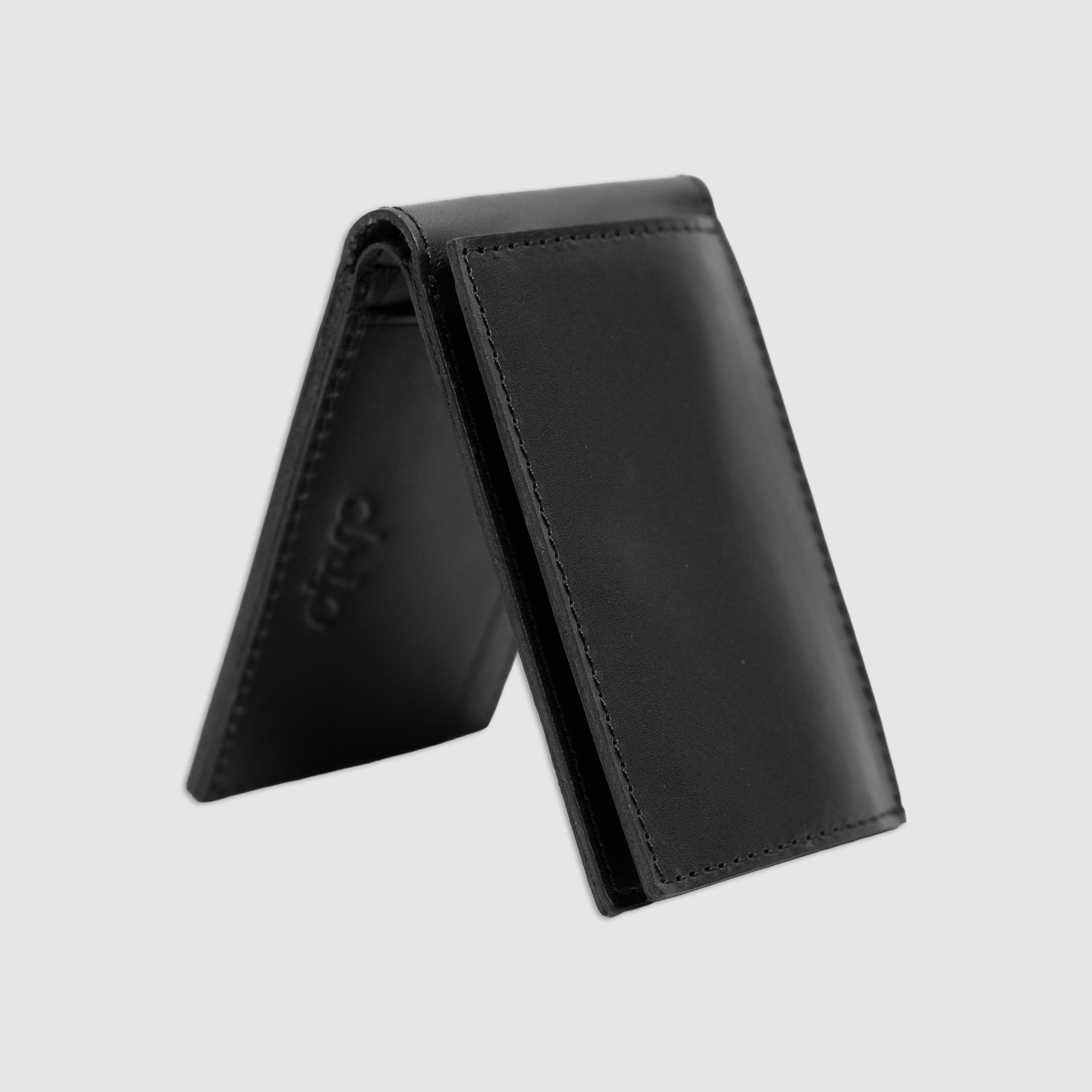 スマホスタンドになるマグネット財布「PRESSo Mag」